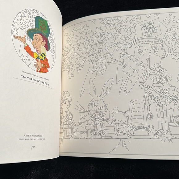 Brand new Barnes & noble Alice in Wonderland book - Picture 3 of 4